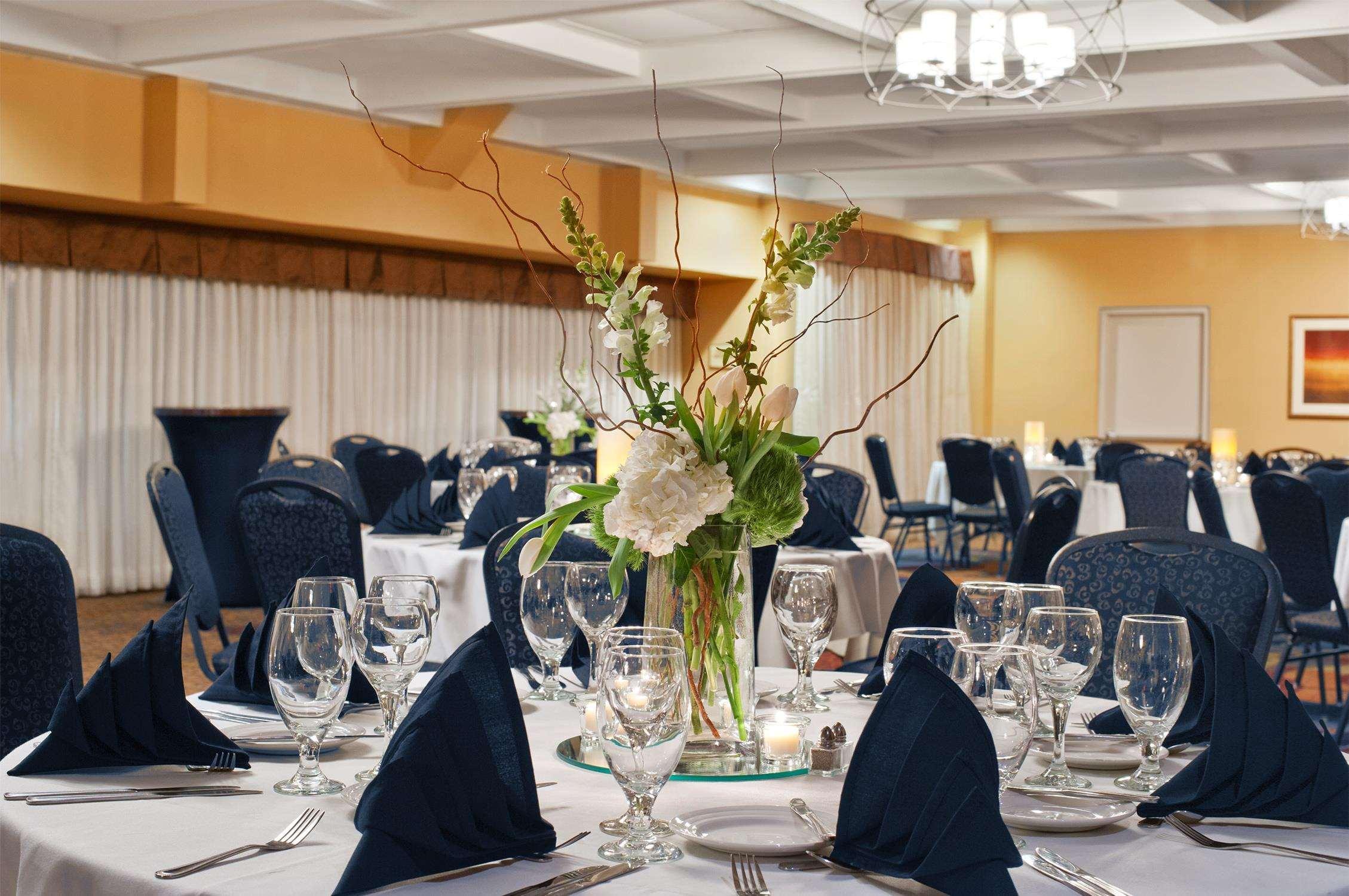 Embassy Suites By Hilton Kansas City Plaza מראה חיצוני תמונה